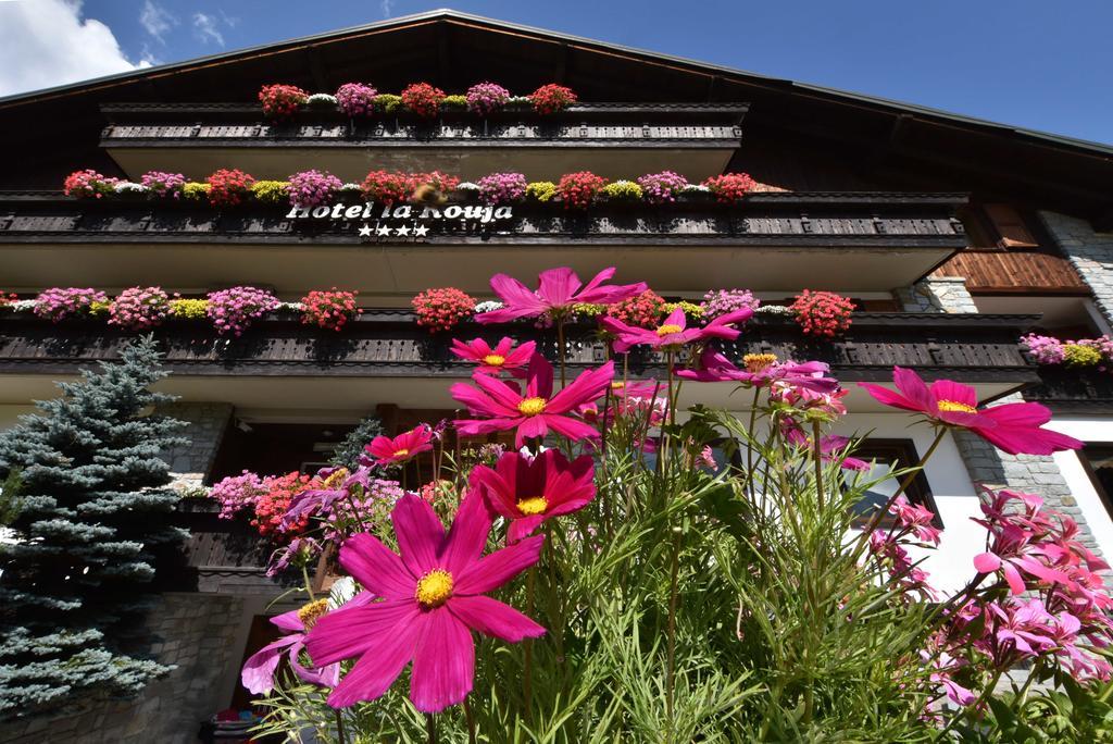 Hotel La Rouja Champoluc Luaran gambar