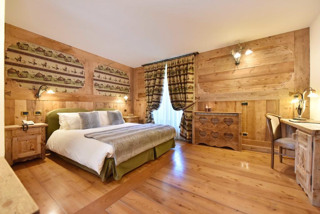 Hotel La Rouja Champoluc Luaran gambar