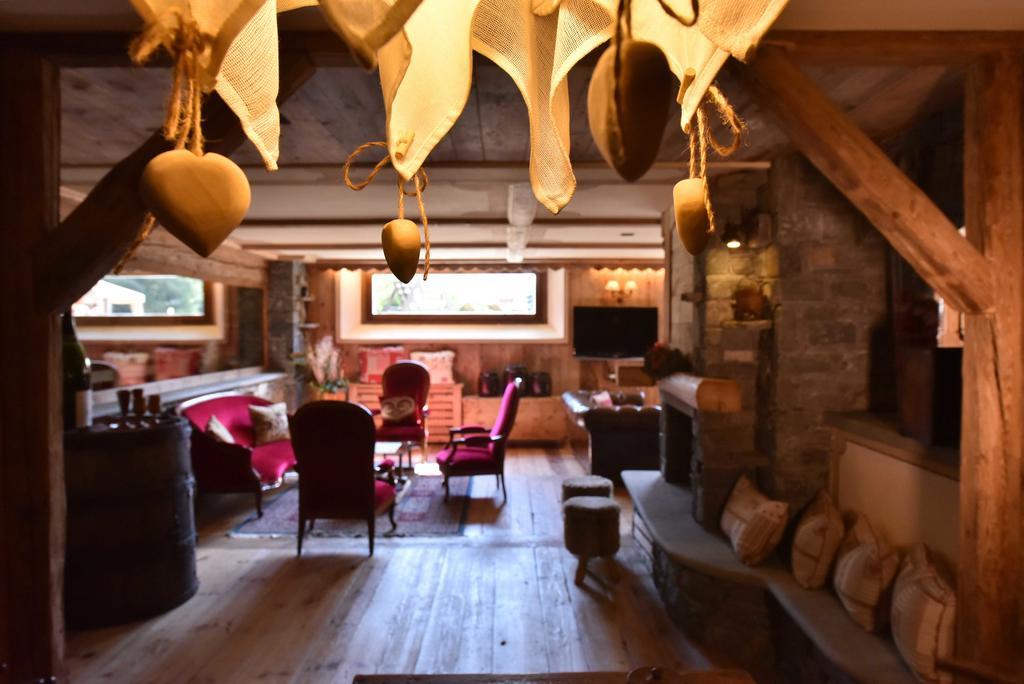 Hotel La Rouja Champoluc Luaran gambar