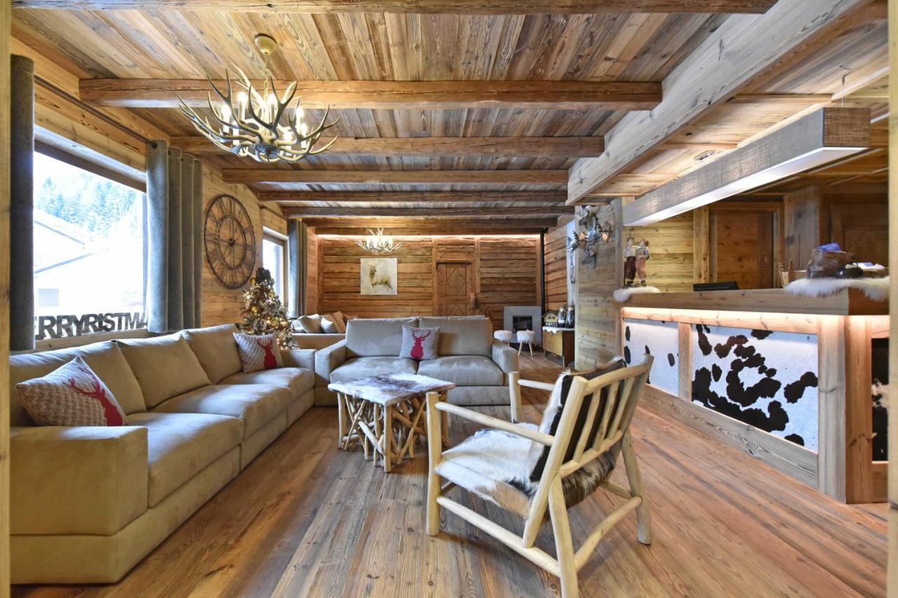 Hotel La Rouja Champoluc Luaran gambar